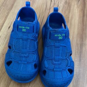 Stride Rite Blue Sandals Water-Friendly Design